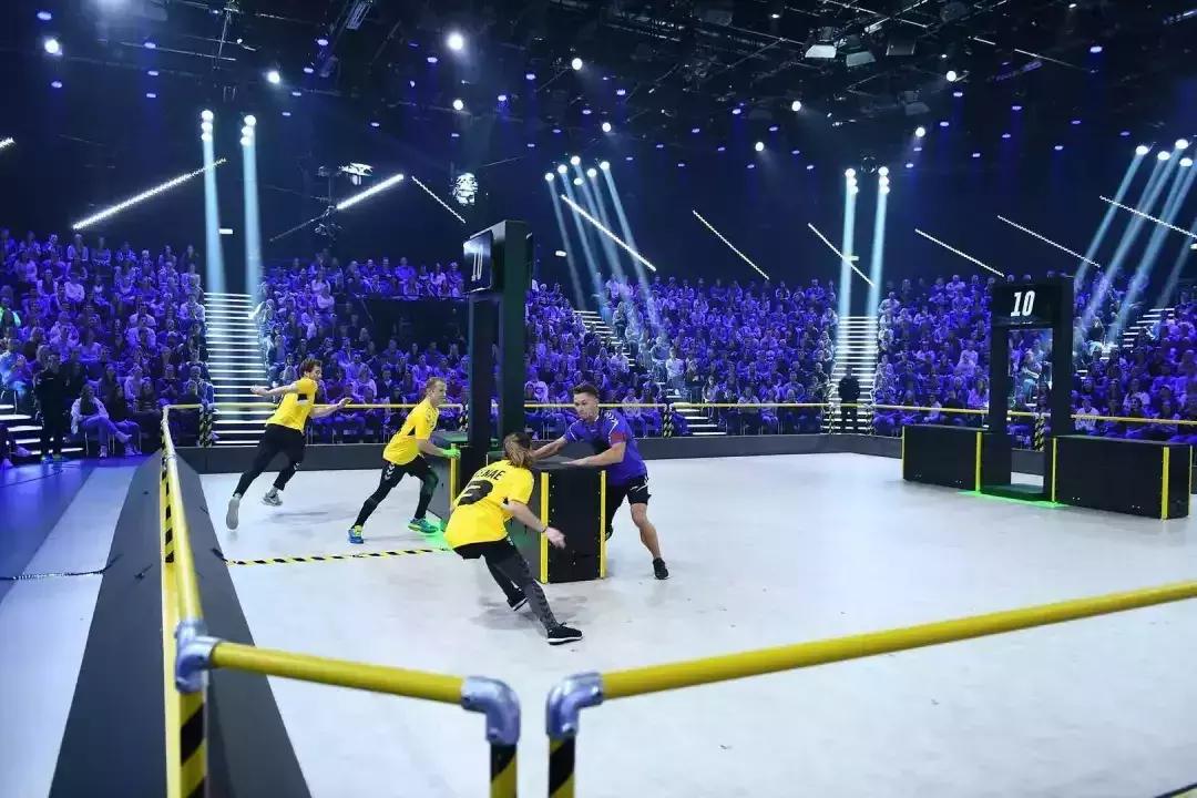 突破5层楼高厚重混凝土、1000磅的墙壁...欧美五大闯关综艺盘点！