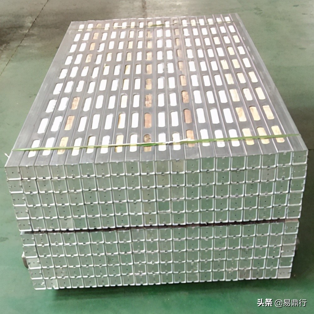 YDX钢木龙骨替代木方在建筑模板支撑加固施工中的应用