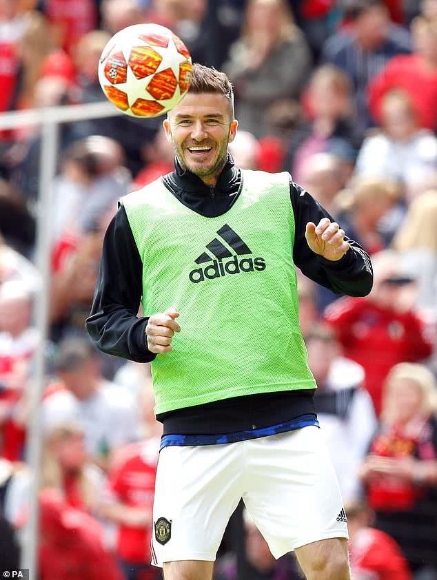 曼联7号传奇贝克汉姆任意球,重温欧冠史上的惊天大逆转