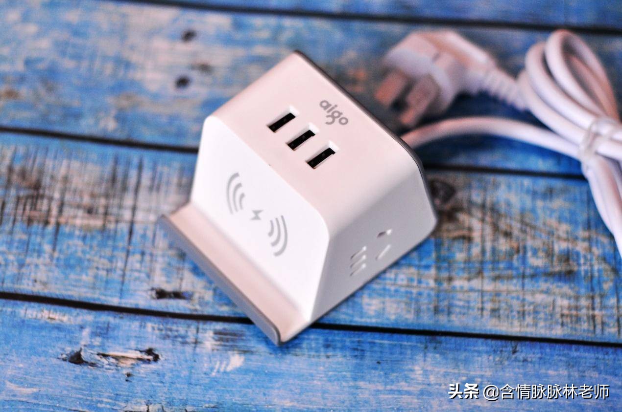 新款国标usb充电插座,5孔插座usb快充