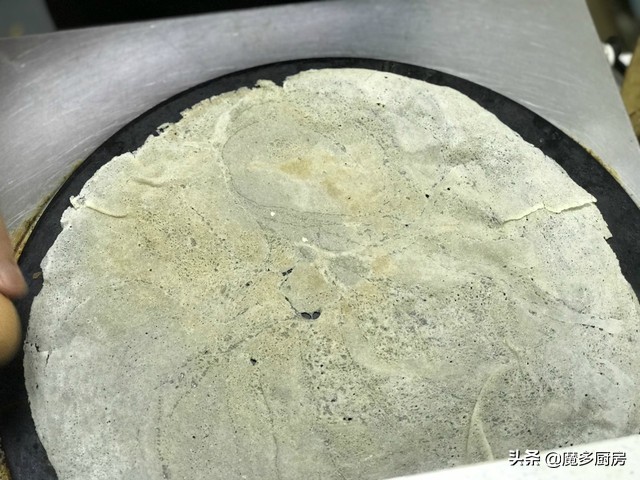 8元一个菜,简单菜煎饼做法全过程