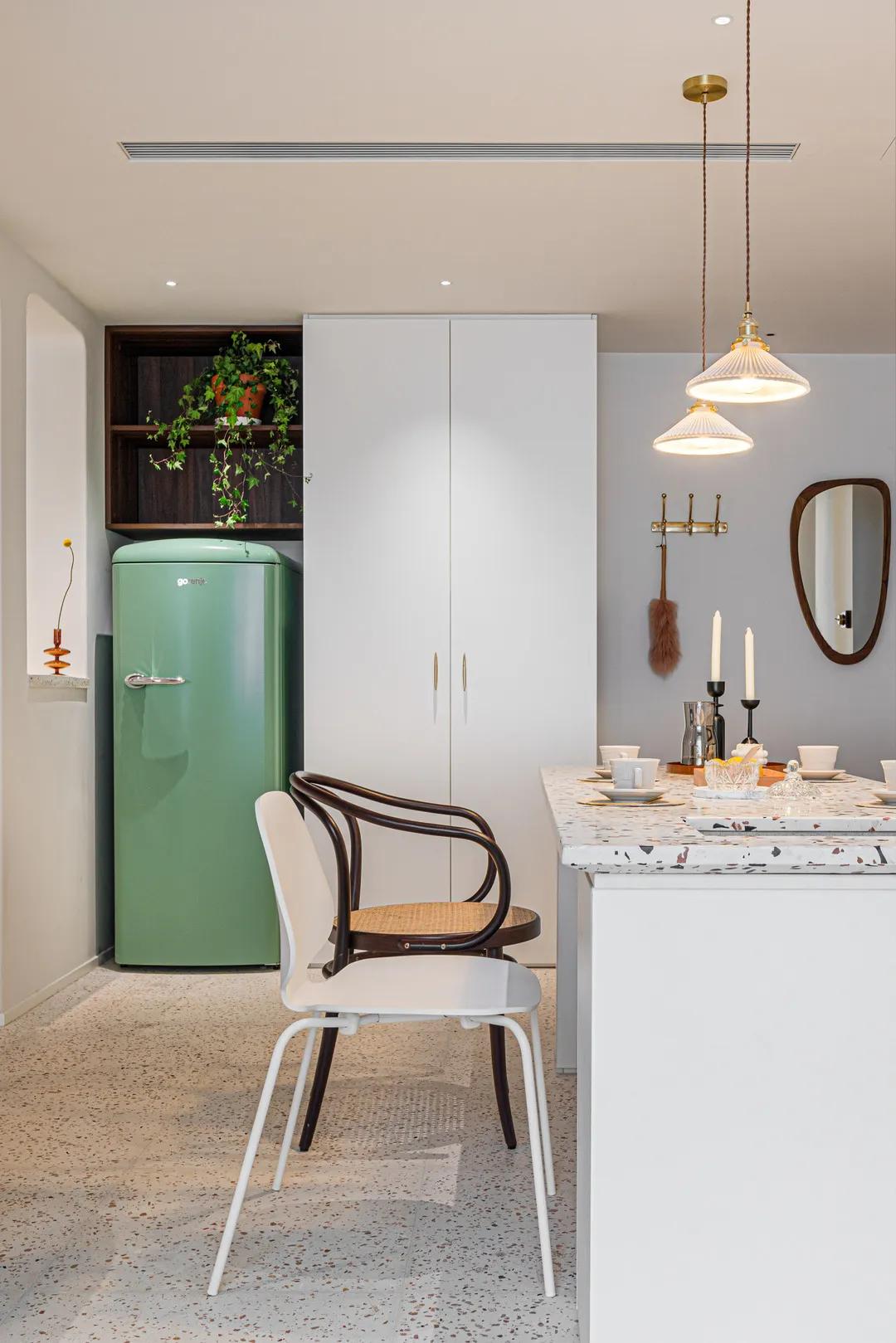 西安母女的111㎡三室暗房，拱形门、水磨石，超强储物力