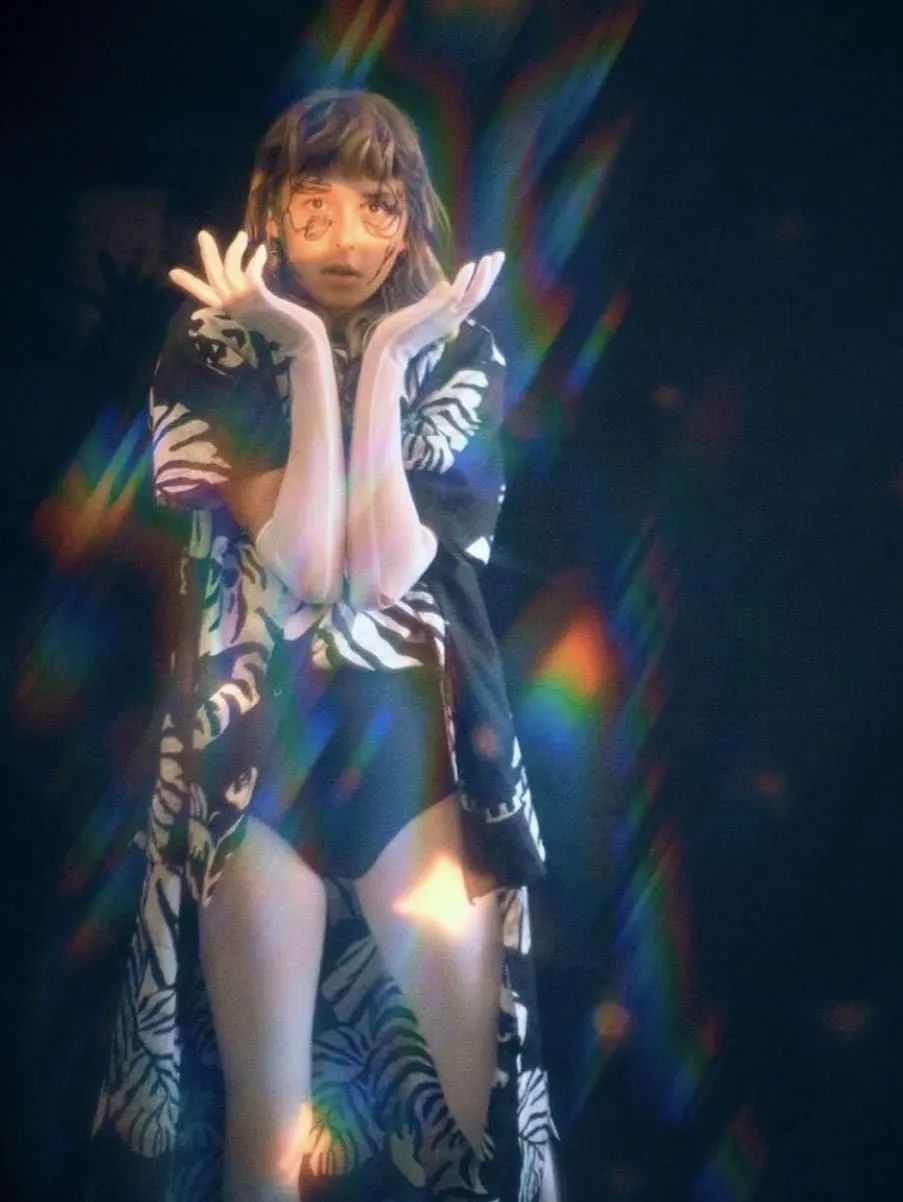 周董新专辑的歌曲,循环听着周杰伦的歌的文案