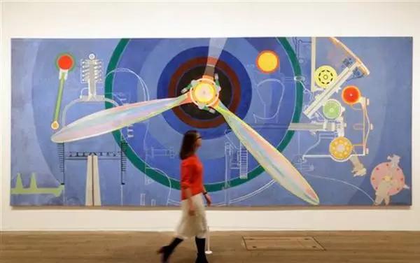 她亲眼看着自己的画作挂进卢浮宫,这位“时尚先锋”不输香奈儿