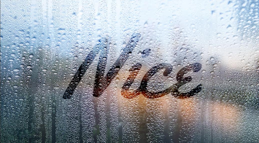 下雨在玻璃上写的字,下雨的时候在玻璃上简单画画