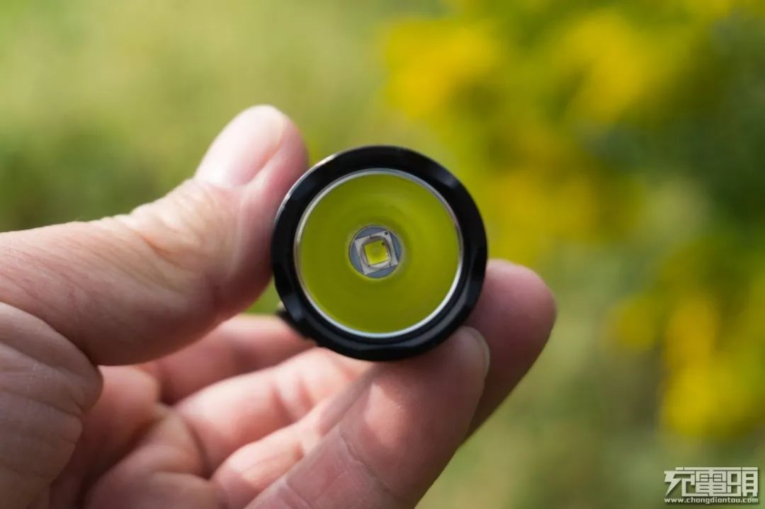 fenix菲尼克斯pd36r强光手电测评,fenixpd36rv2.0战术手电筒