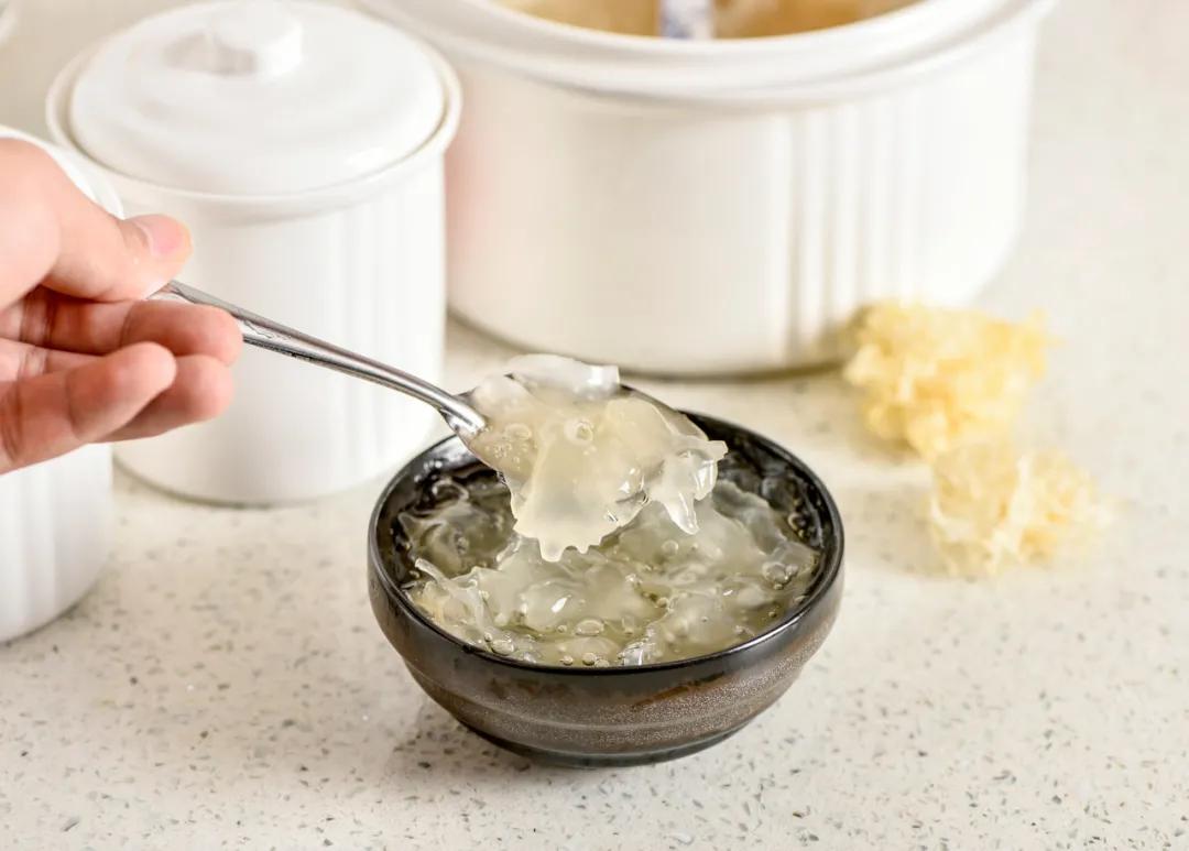 冻干银耳秋季养生,银耳怎么吃滋阴效果最好