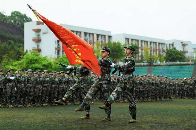军训能锻炼孩子的什么,军训可以锻炼孩子什么