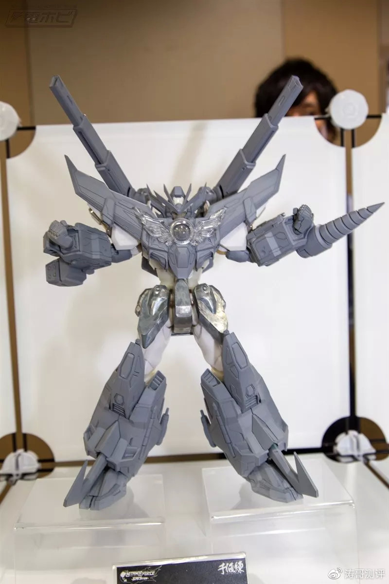 mafex钢铁蜘蛛侠手办测评,mafex蜘蛛侠黑红国产