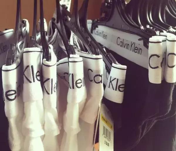 ck打底裤外穿,ck露边牛仔裤