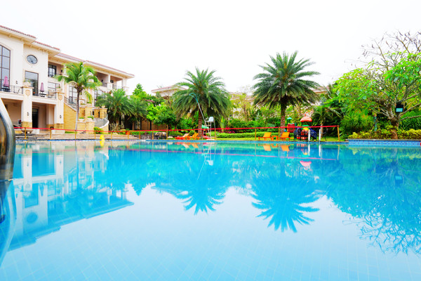 幸亏我来了再不来素材就没了,海南月亮湾的夜晚