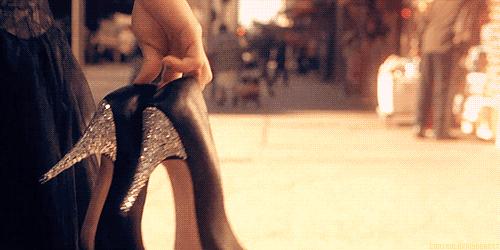 新鞋里面的纸团怎么用,鞋子里纸团有什么妙用