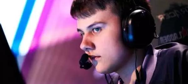 斗鱼dota2全明星赛,斗鱼dota2海淘