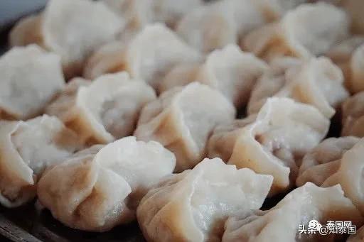 疫情时代的泰华餐饮人：像金刚川上的那座桥一样，被命运反复轰炸