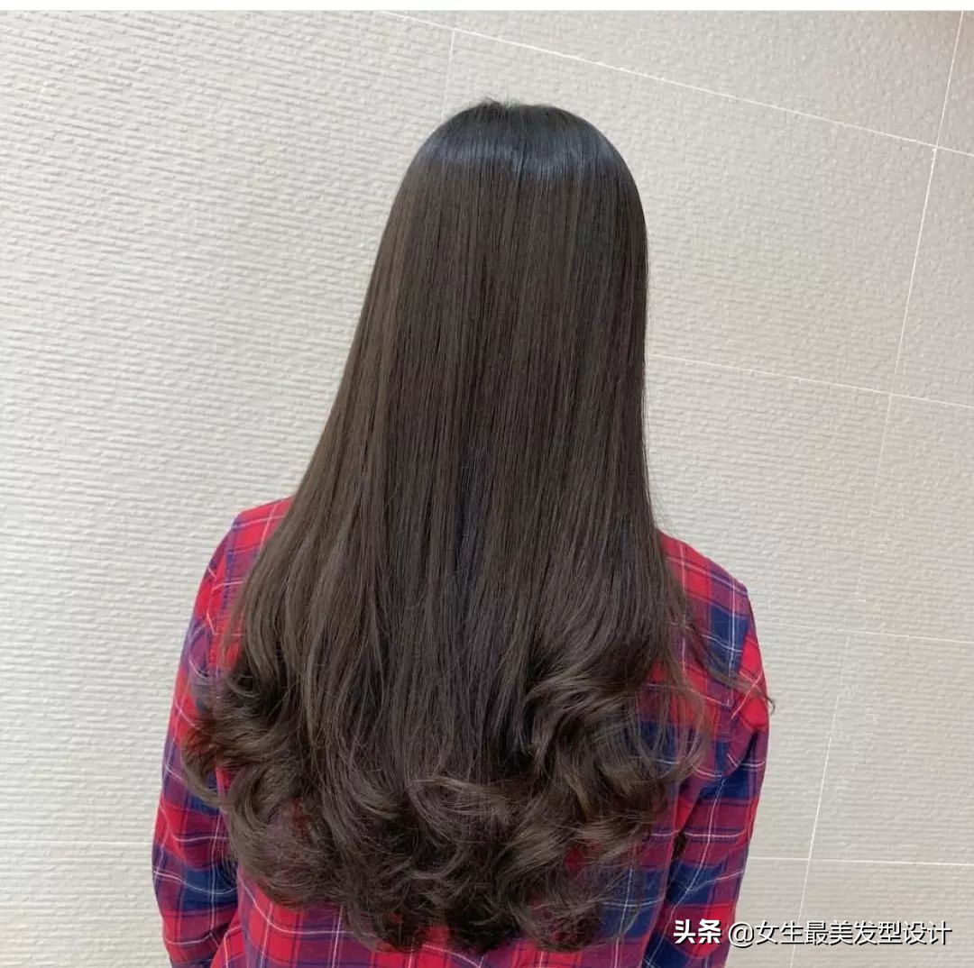 烫发中长内扣怎么打理,烫发女生推荐中长好打理