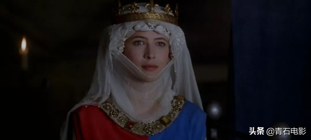 血与光交织的战争史诗，女神苏菲玛索盛世美颜，豆瓣评分高达8.9