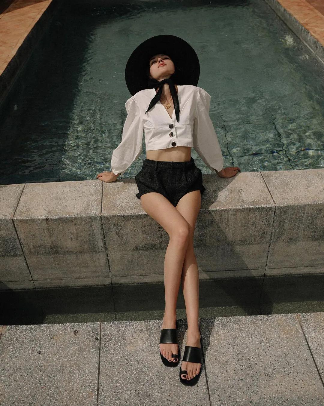 网红自拍照技巧大全教程,网红怎么拍照p图教程