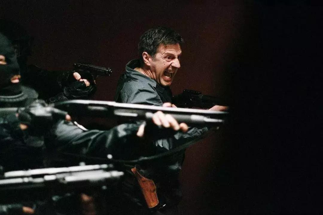 片单|被这7部片连环轰炸，看完我终于丢了智商