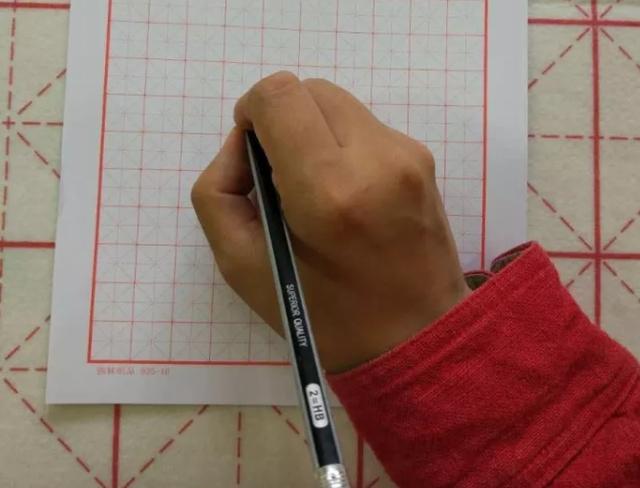 握笔写字正确姿势视频教程幼儿,握笔写字的正确方法和姿势