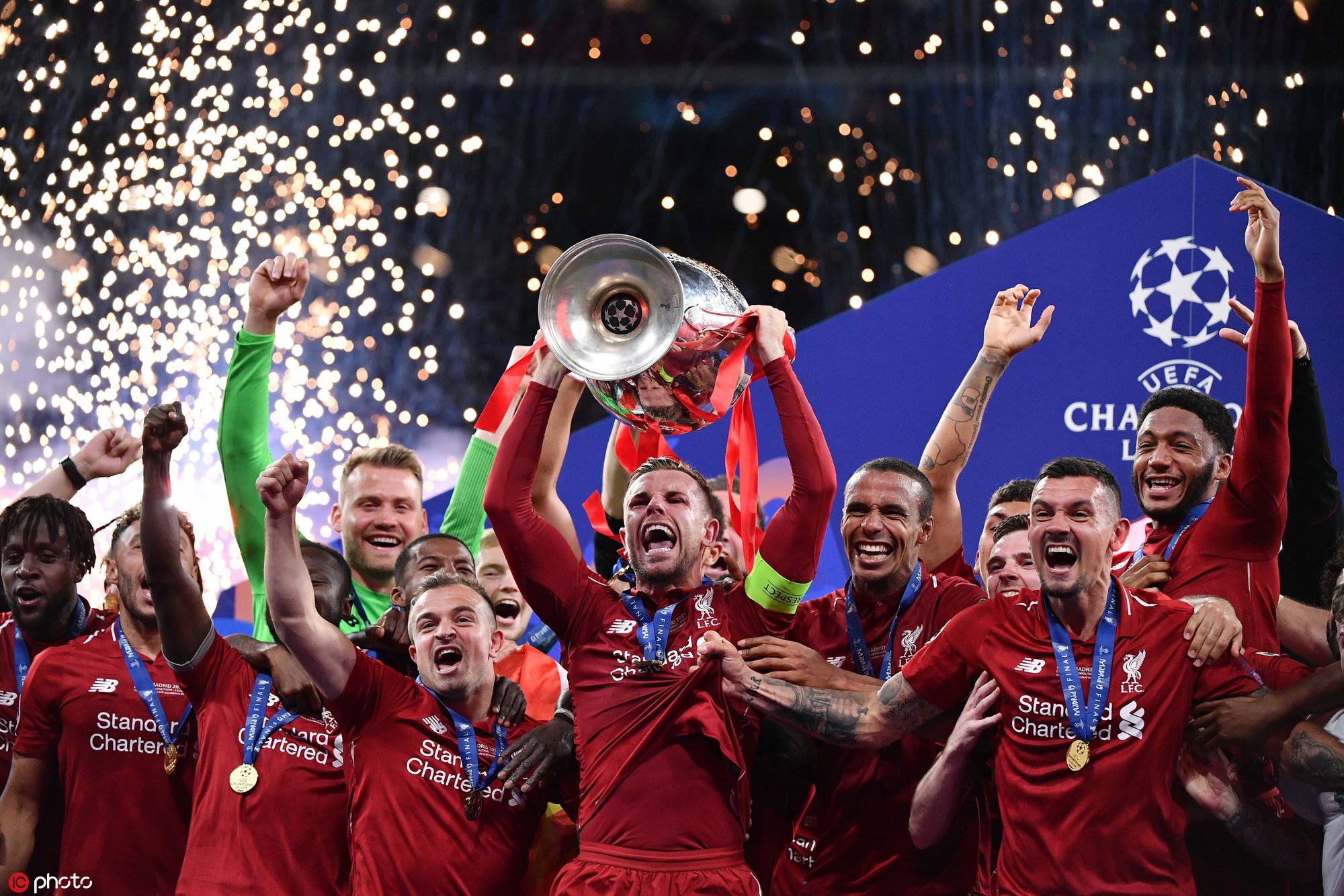 为什么欧冠决赛是亚冠,为何欧冠决赛只踢一场