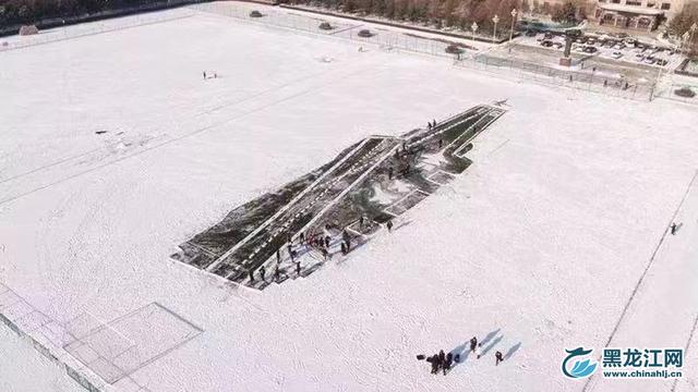哈工程雪雕大赛造雪,哈工程学生冰雪大世界