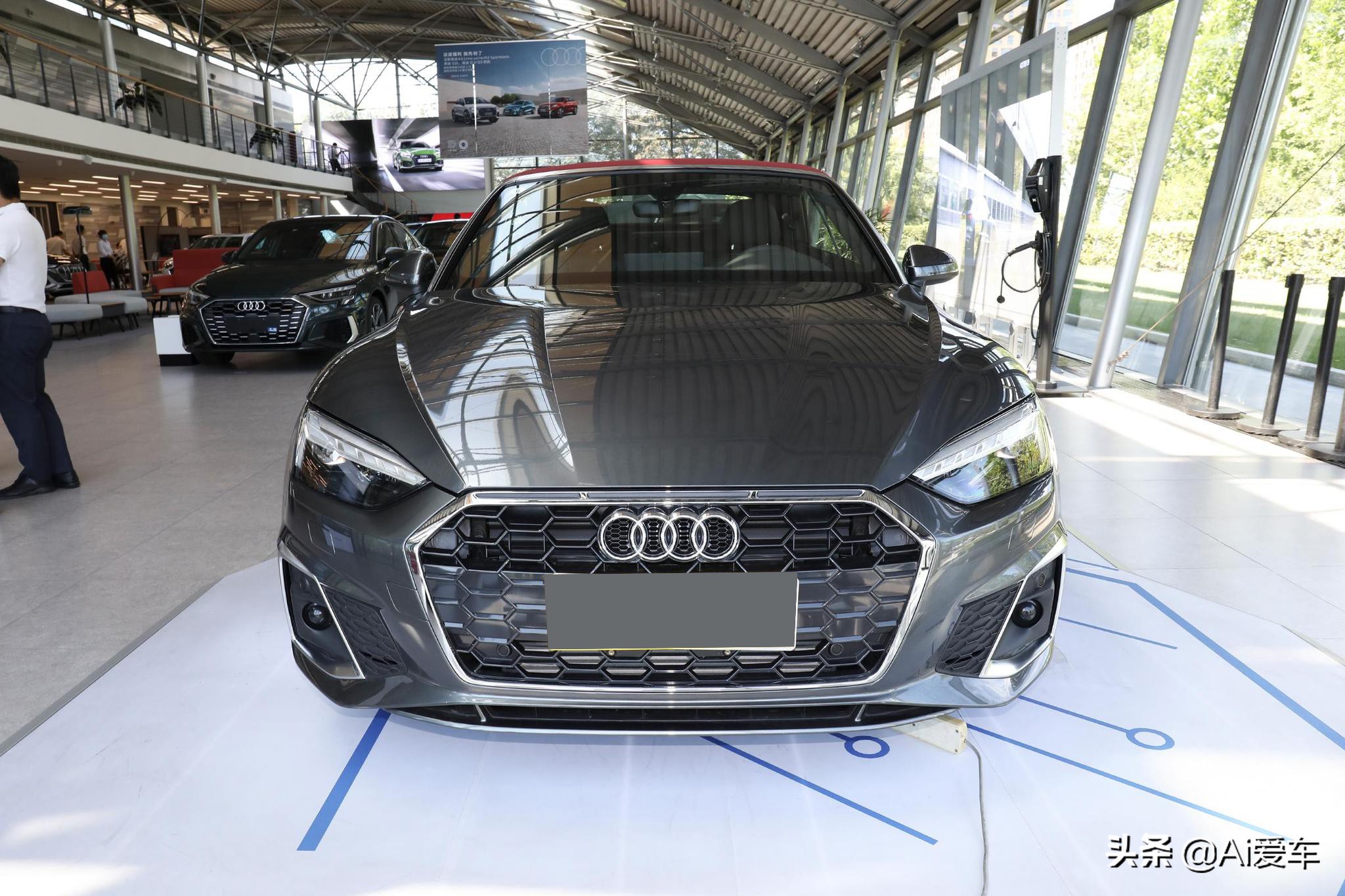 2门4座硬顶进口轿跑,大排量油耗6.4L,原装豪华品牌,实拍奥迪A5