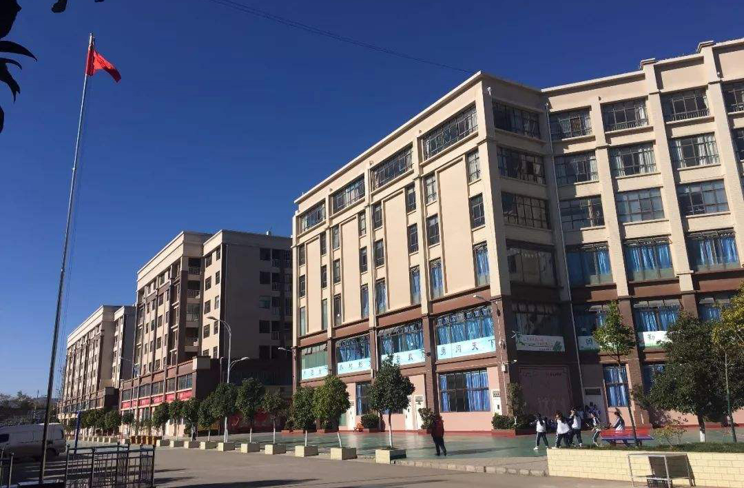 曲靖会泽茚旺高中2023高考成绩,曲靖一中2021年高考屏蔽几人