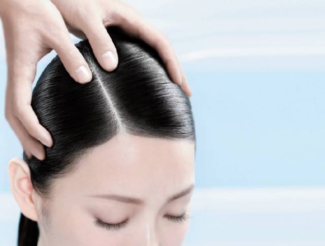 洗发水买无硅油的还是含硅油的,无硅油洗发水好还是有硅油的好