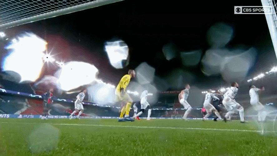 曼联vs巴黎,但凡图赫尔有个正常后腰,也不至于输掉