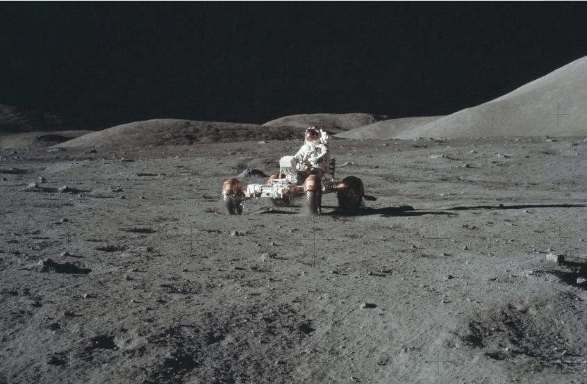 月球登月最新进展,月球上有没有美国登月的痕迹