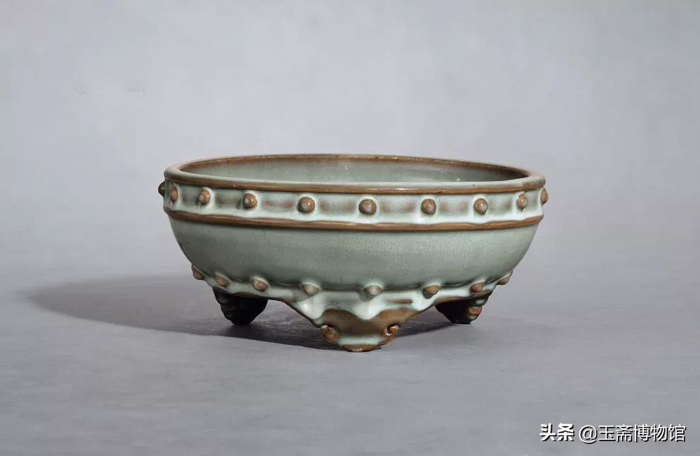 纵有家财万贯不及钧窑一片下一句,纵有万贯家财不如汝瓷一片来历