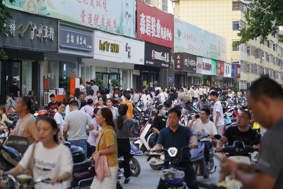 女性创业开鞋店怎么样,小女孩开鞋店一年赚50万