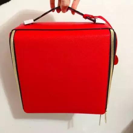 都坐等赵丽颖官宣怀孕？代购却盯着她背后这波流量……