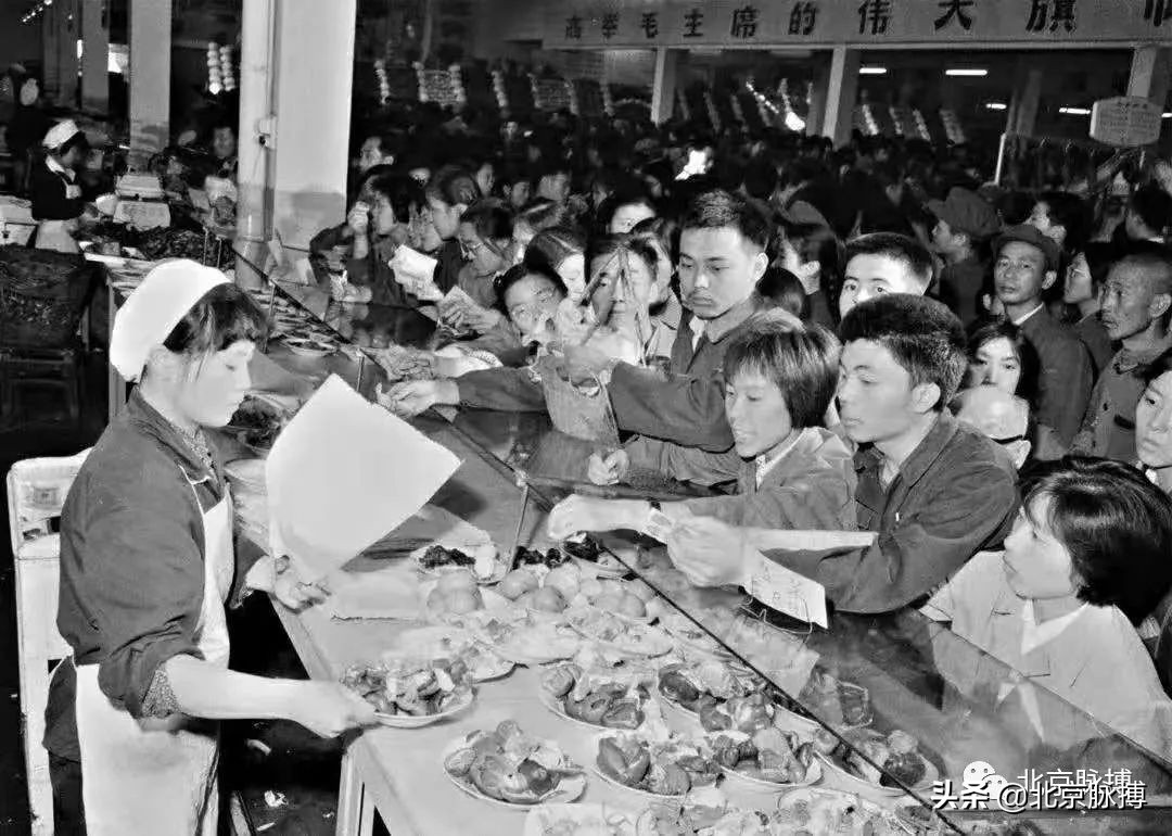 记忆中的北京绘画,这些画最能还原真实的老北京