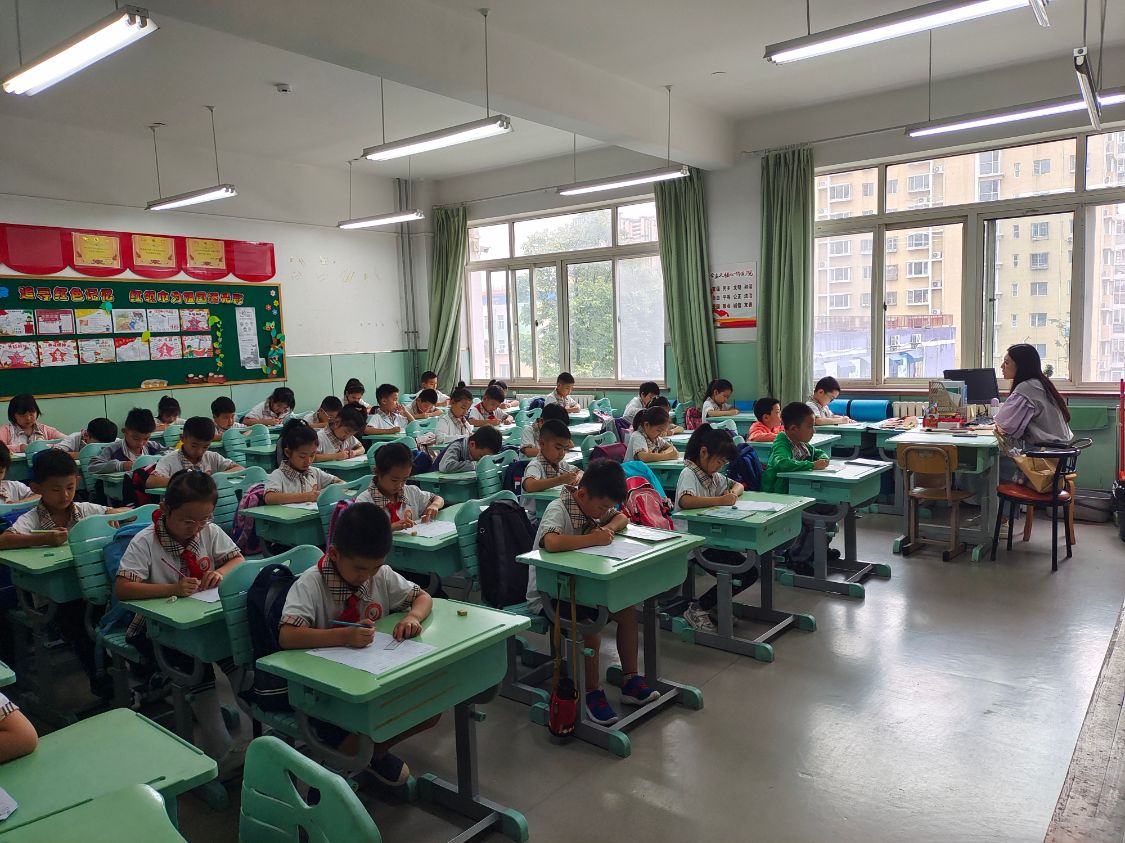 青岛虎山路小学:凝心聚力深耕教研笃行致远再启华章