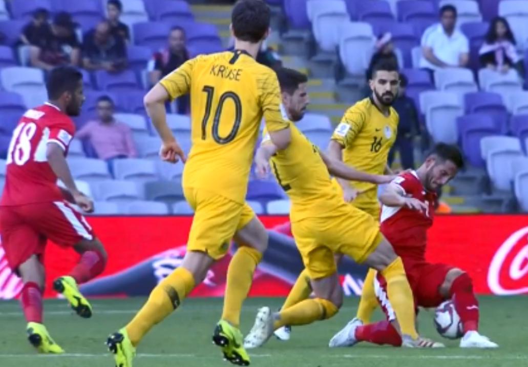 卫冕冠军爆冷不敌墨西哥,约旦1-0击败卫冕冠军