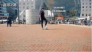 背身花式过人技巧足球,如何练习穿裆过人足球