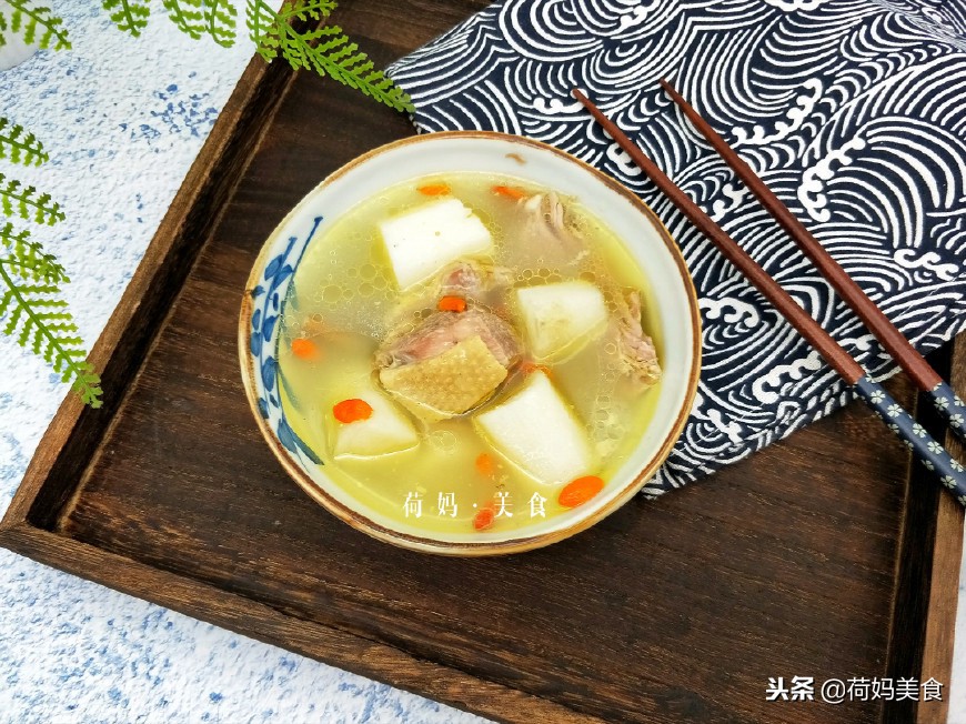 为什么炖的鸭子肉偏红,为什么炖的鸭子有股味道