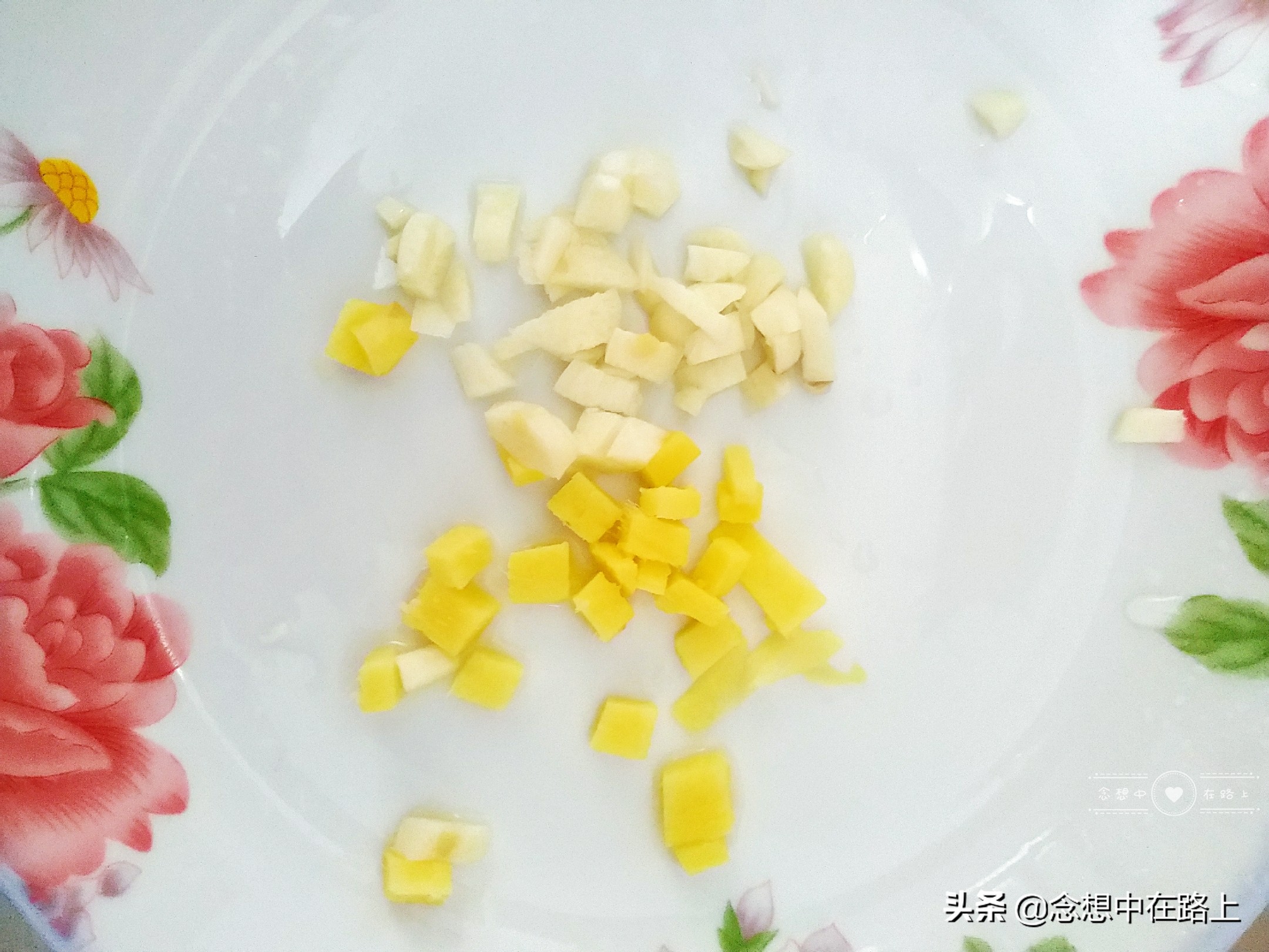 家常菜猪肝炒洋葱,家常菜爆炒猪肝胡萝卜炒肉