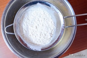 用平底锅做蛋糕不用打发,蛋白打发失败也能做蛋糕