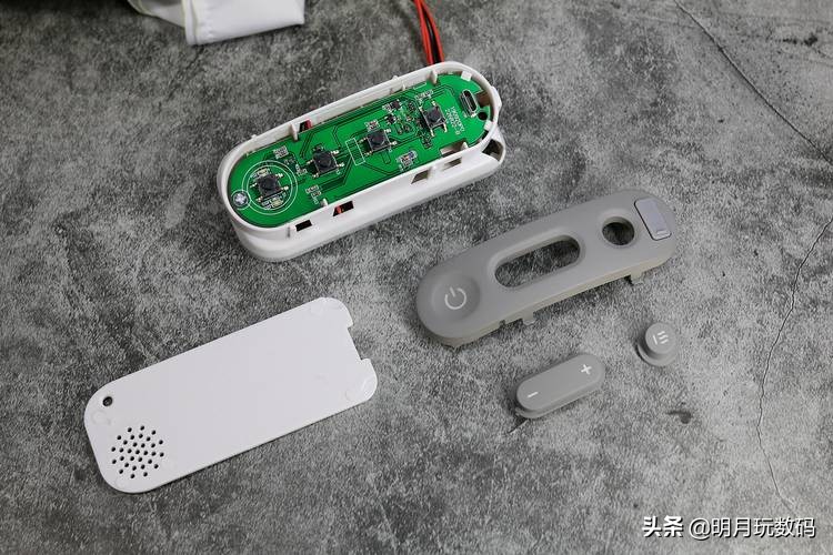 美国u型颈椎枕,u型按摩颈椎枕测评