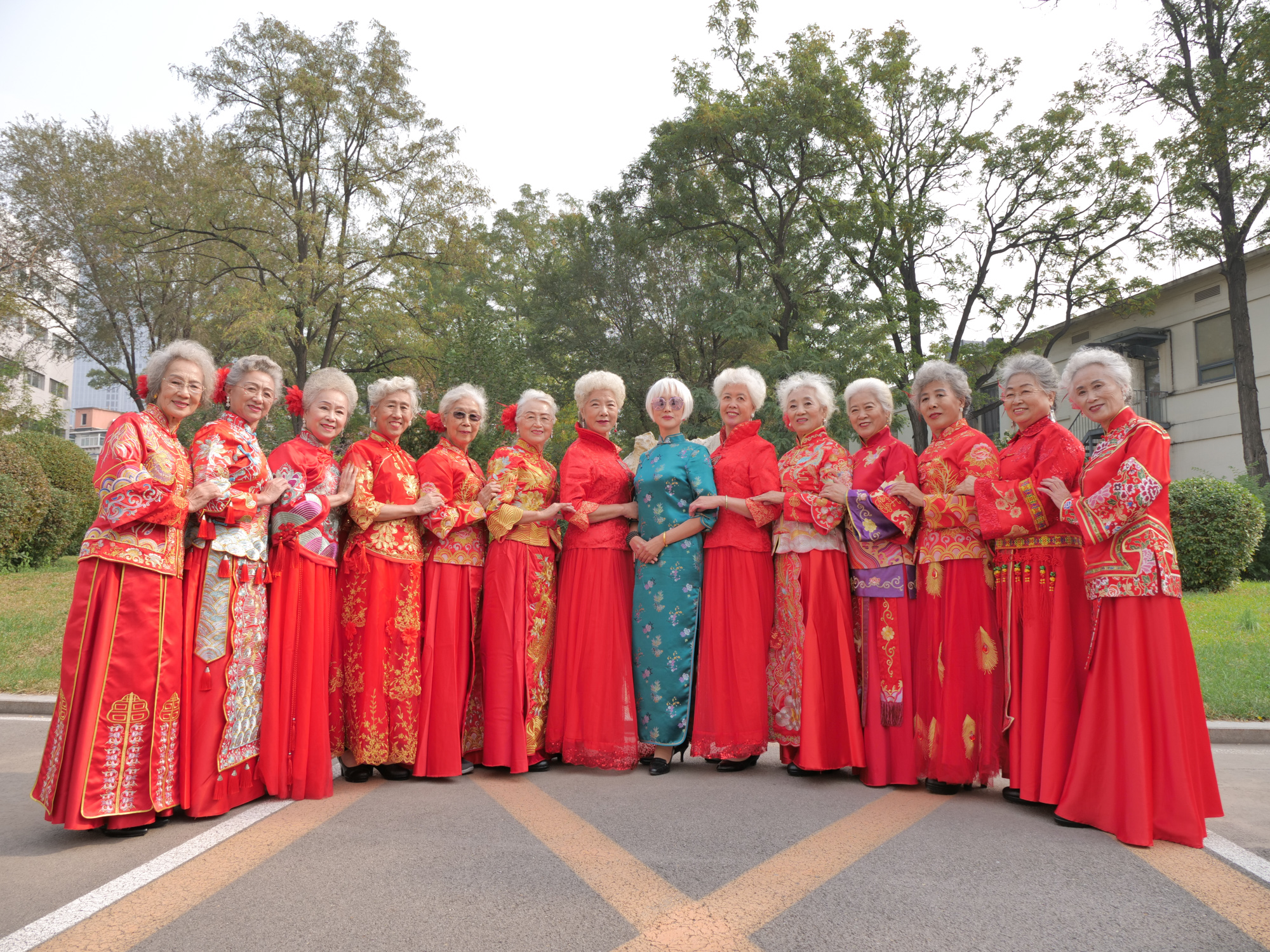 精彩人生舞蹈艺术老师,精彩人生舞蹈艺术培训中心怎么样