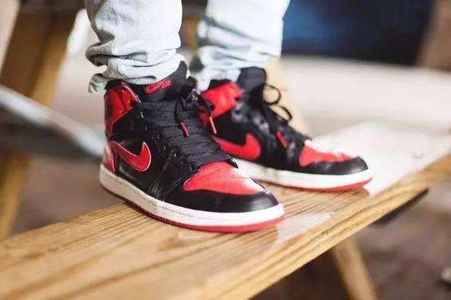 黑人：你可以*辱侮**我但不能践踏我的AJ乔丹鞋。这不仅仅一种信仰