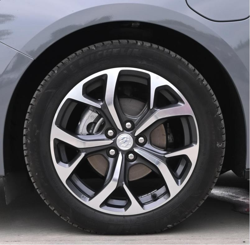 别克velite5二手试驾,二手别克velite5为什么不保值