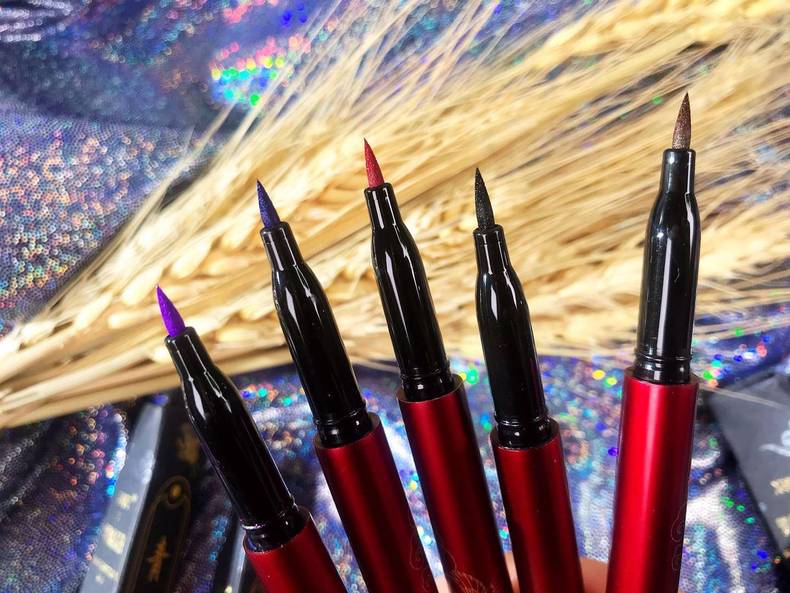 一笔勾勒的眼线笔,一笔眼线笔