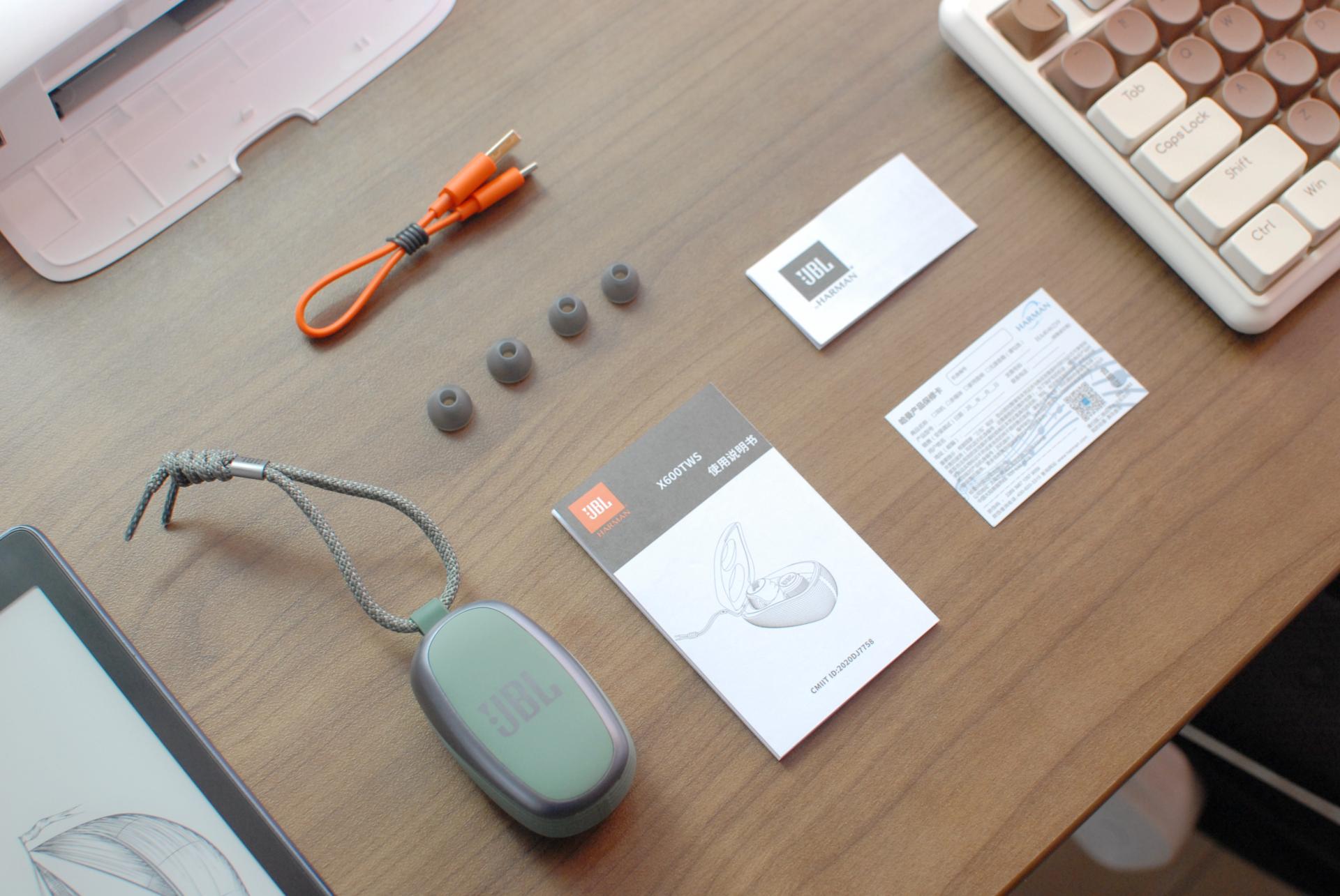 jblx600tws蓝牙耳机打开不闪烁,jblx600蓝牙耳机