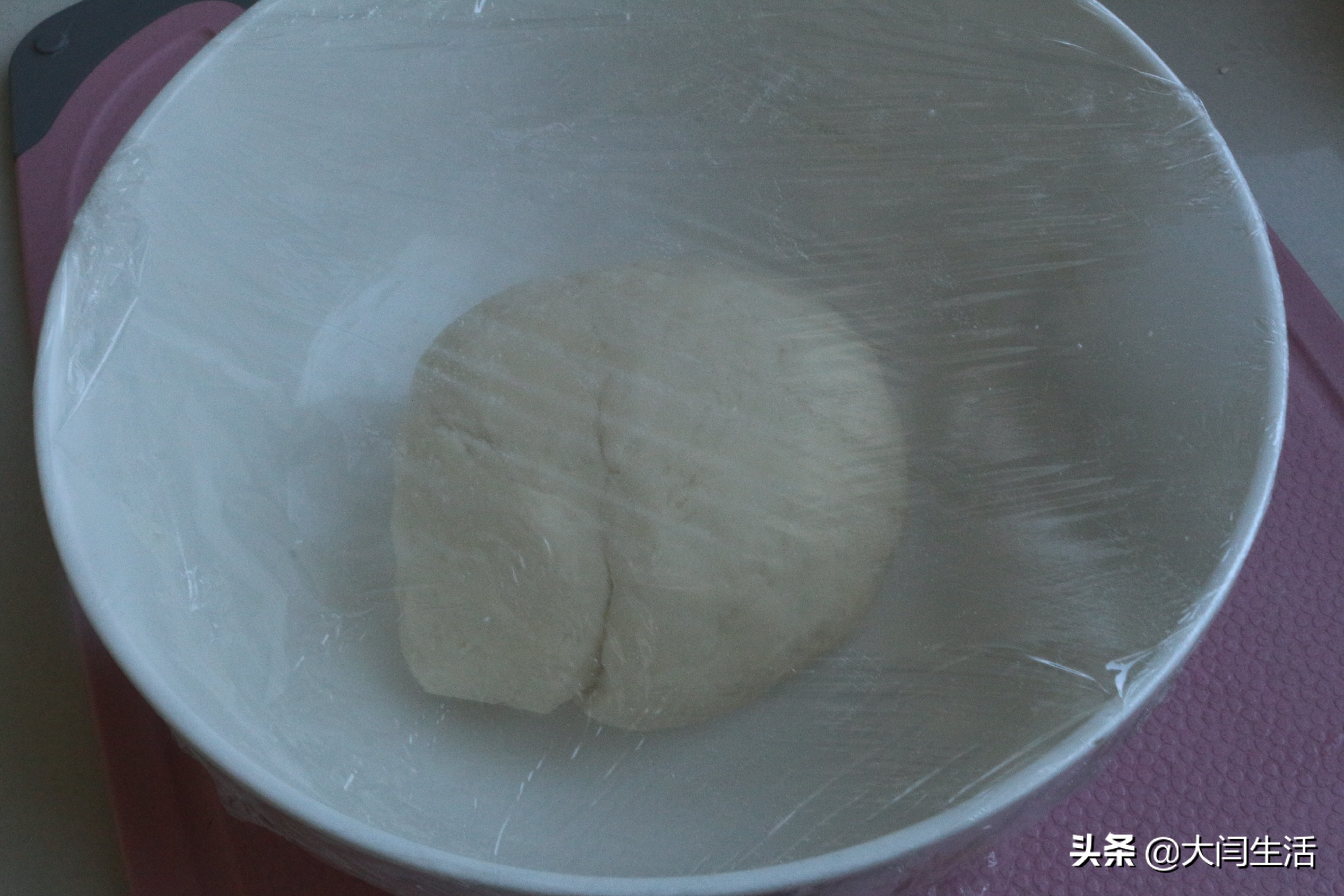 薄单饼卷菜用什么水和面,1碗面粉1碗水教你个独特的做法