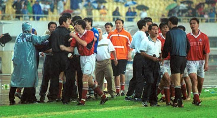 甲b五鼠足球之夜视频,甲b五鼠事件回顾足球之夜