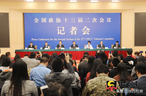 政协委员的三大攻坚战,18位政协委员建言聚焦双向发力