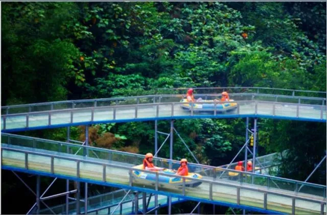 深圳五指耙公园玻璃桥,超级刺激玻璃桥第一视角